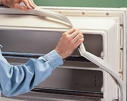 Hình ảnh về Tháo ron tủ lạnh cũ